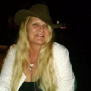 Meet your Posher, Jennie